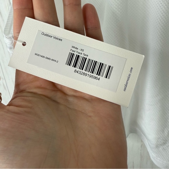 Outdoor Voices NWT White Sleeveless Crop Tank Top XS - Picture 4 of 6